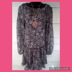 Black and White flowered dress.23